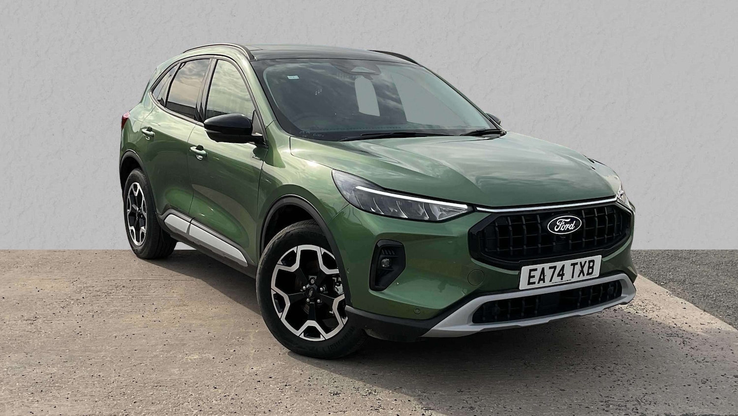 Used Ford Kuga 2024 for sale - 76156182: Photo 1
