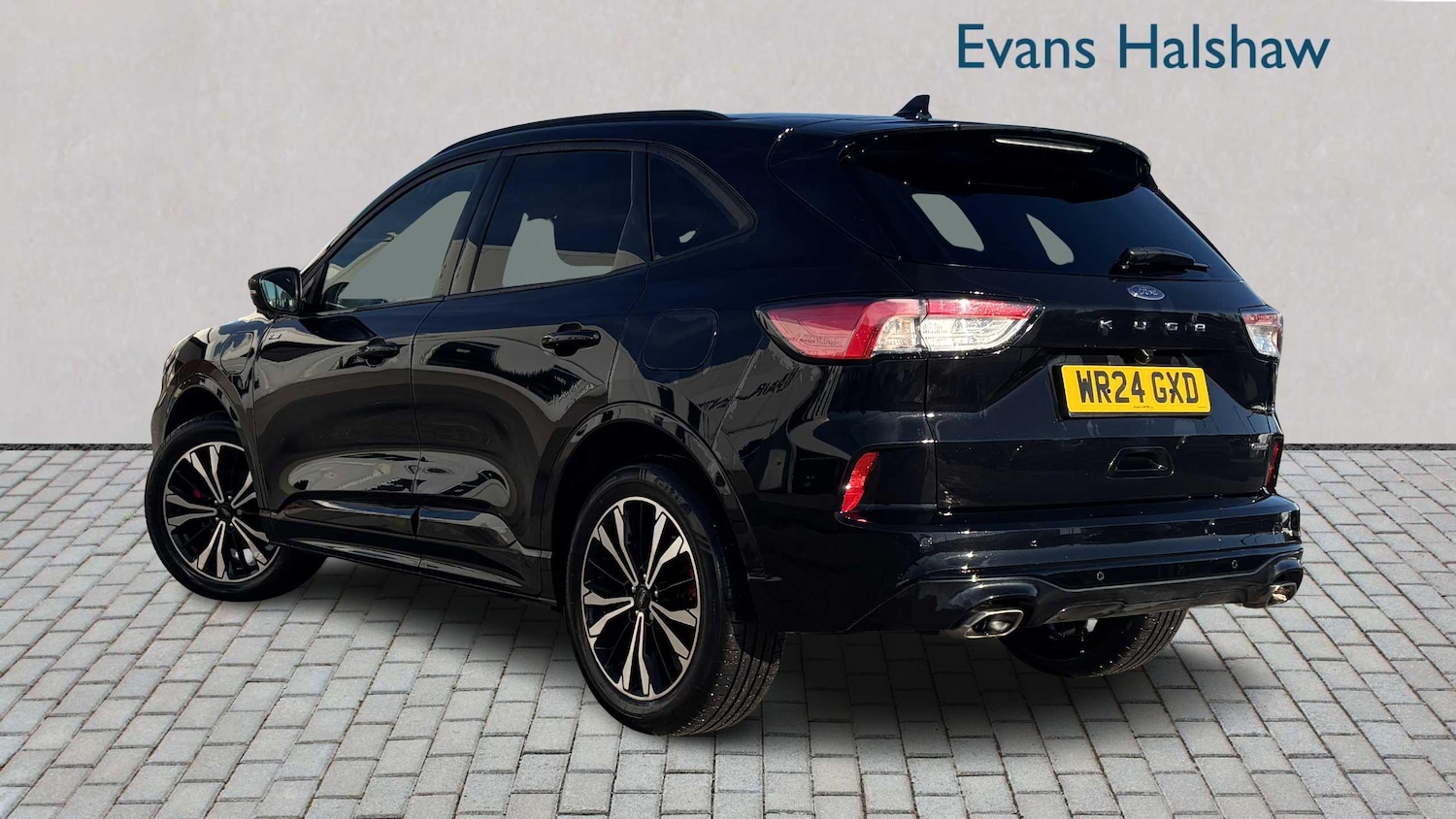 Used Ford Kuga 2024 for sale - 76661876: Photo 2