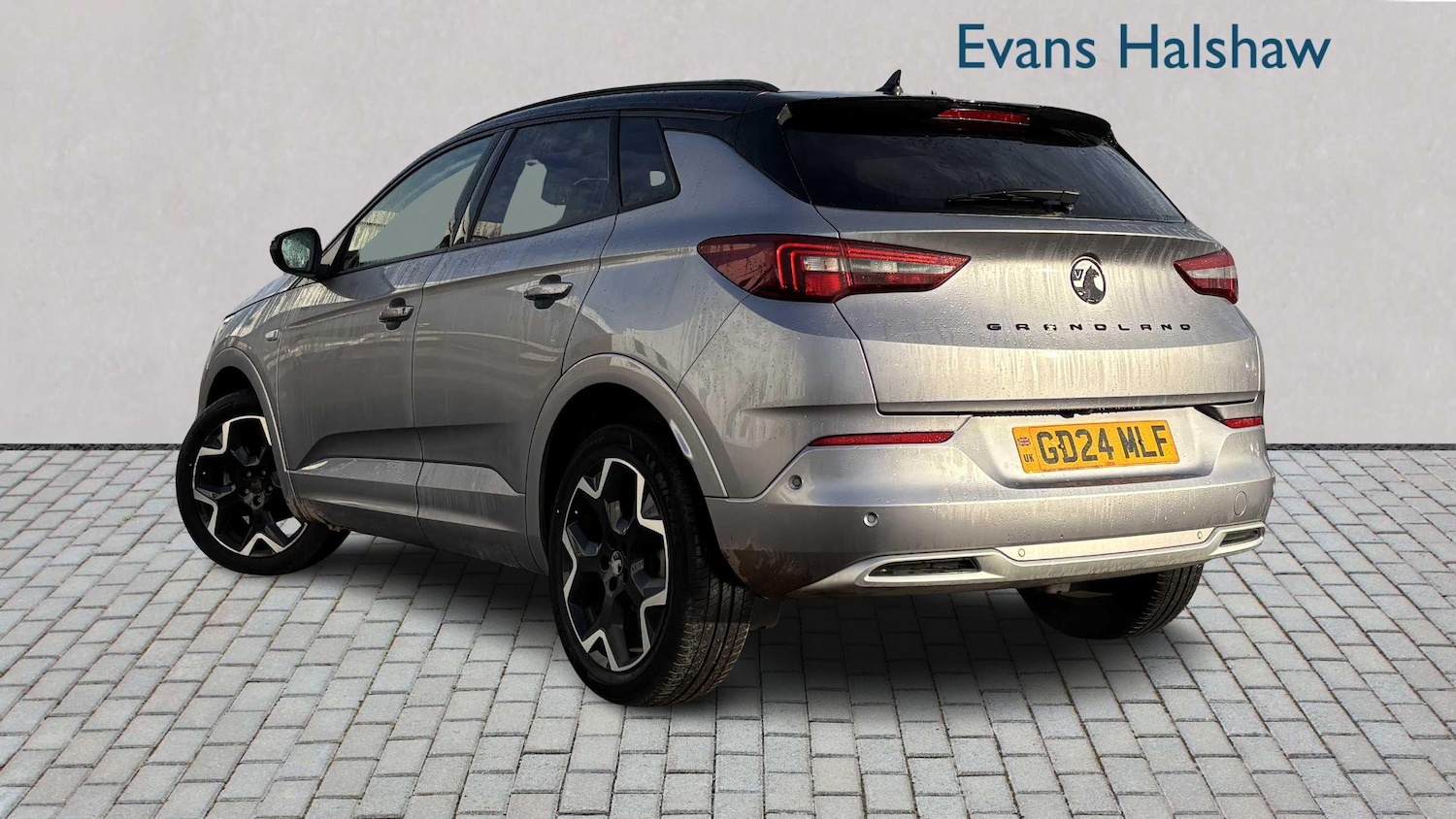 Used Vauxhall Grandland 2024 for sale - 76842938: Photo 2