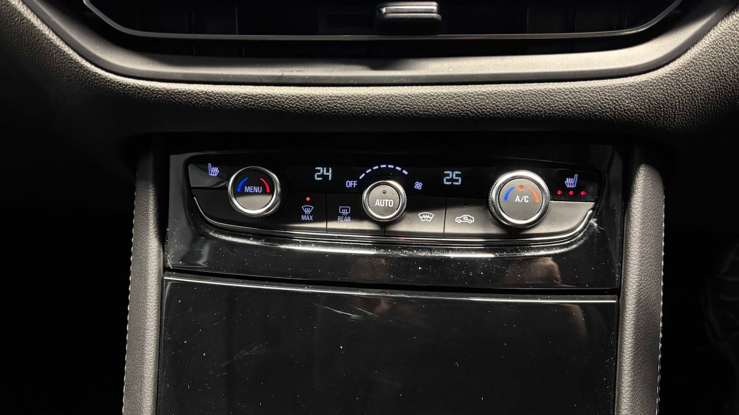 Used Vauxhall Grandland 2024 for sale - 76842938: Photo 20