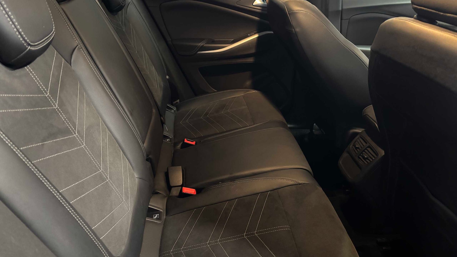 Used Vauxhall Grandland 2024 for sale - 76842938: Photo 23