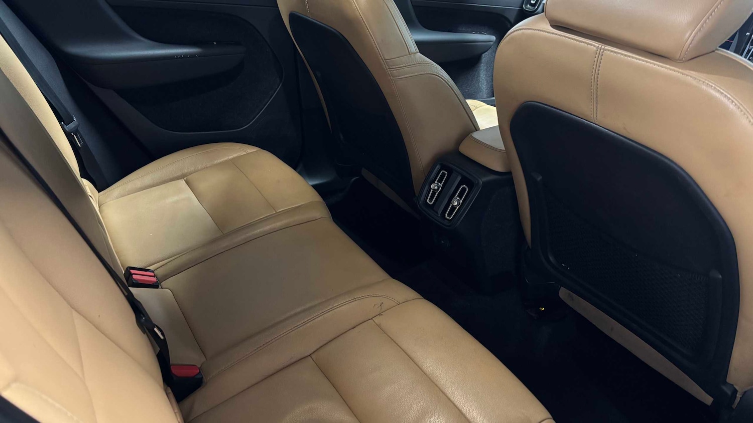 Used Volvo XC40 2020 for sale - 76916072: Photo 18