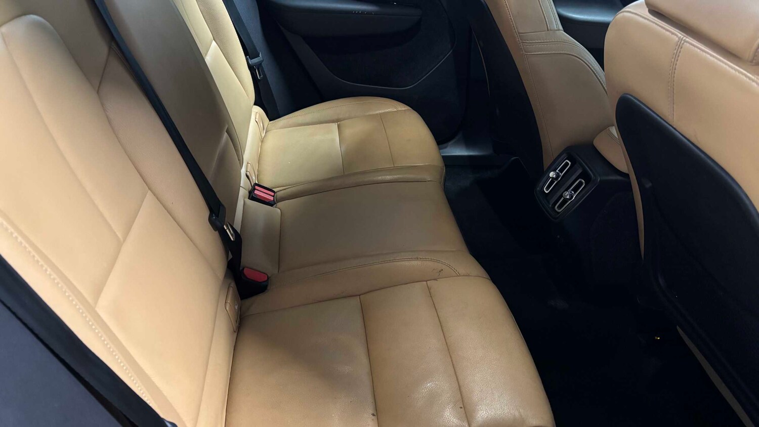 Used Volvo XC40 2020 for sale - 76916072: Photo 19