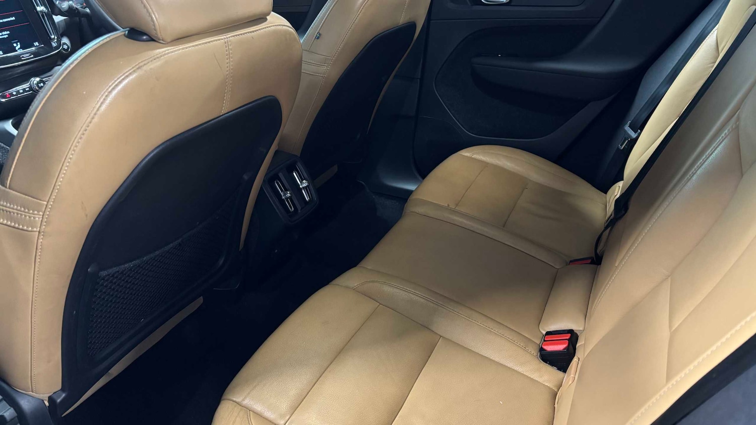 Used Volvo XC40 2020 for sale - 76916072: Photo 24