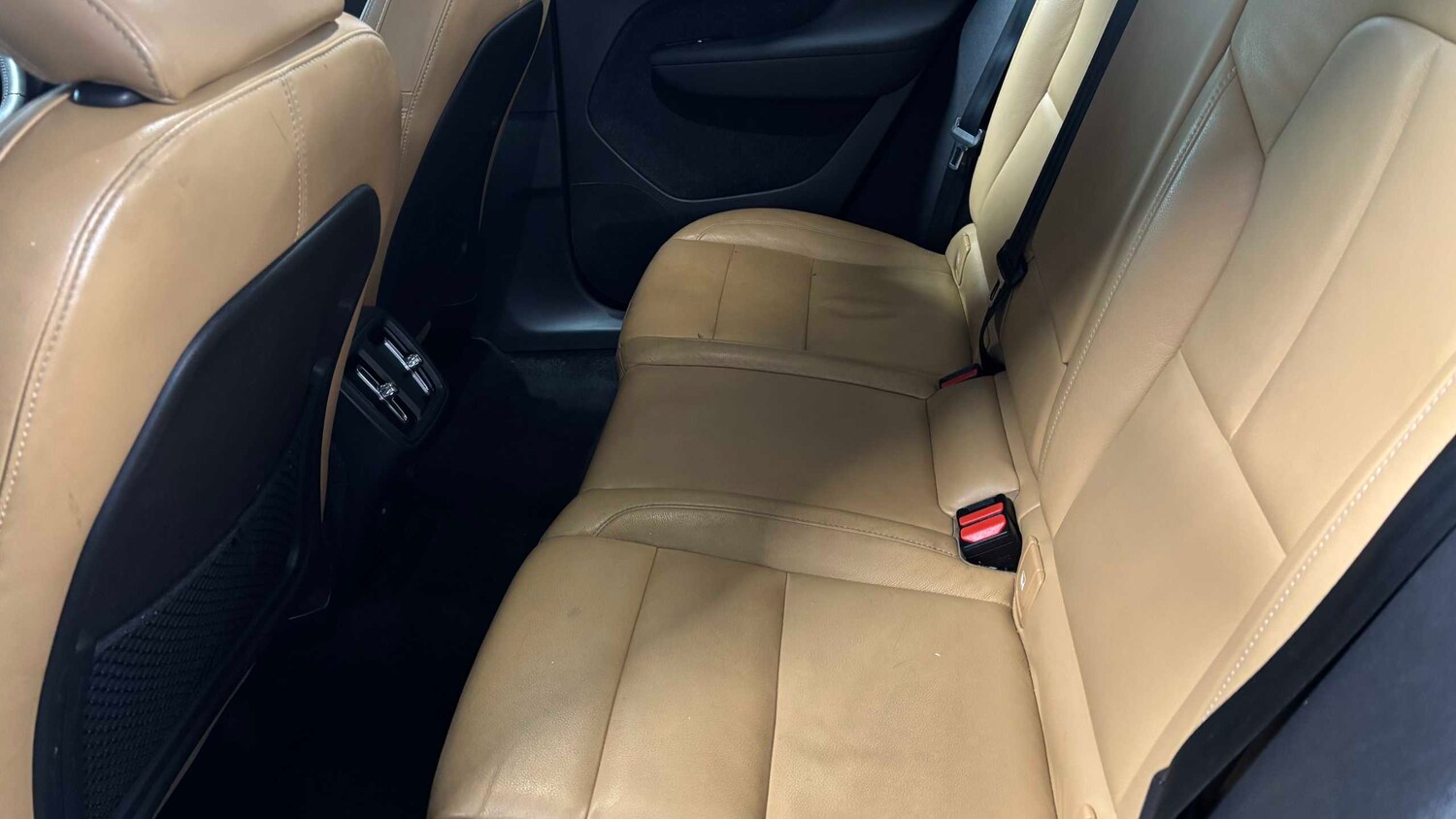 Used Volvo XC40 2020 for sale - 76916072: Photo 25