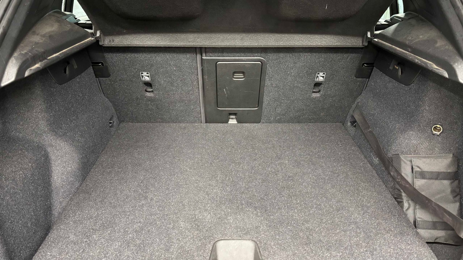 Used Volvo XC40 2020 for sale - 76916072: Photo 28