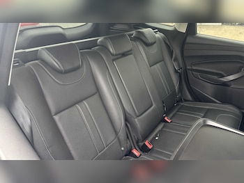 Used Ford Kuga 2016 for sale - 76262477: Photo 4