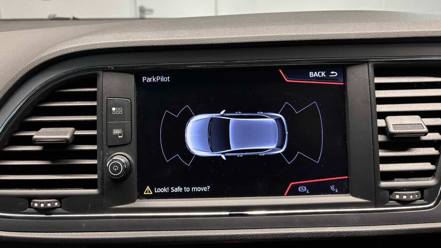 Used SEAT Leon 2019 for sale - 77540815: Photo 19