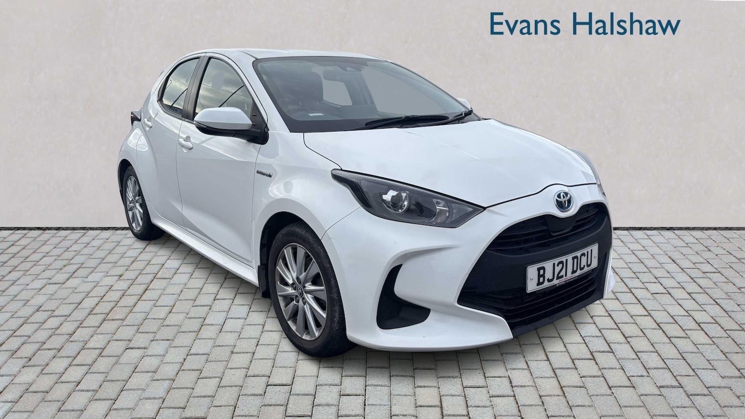 Used Toyota Yaris 2021 for sale - 76501934: Photo 1