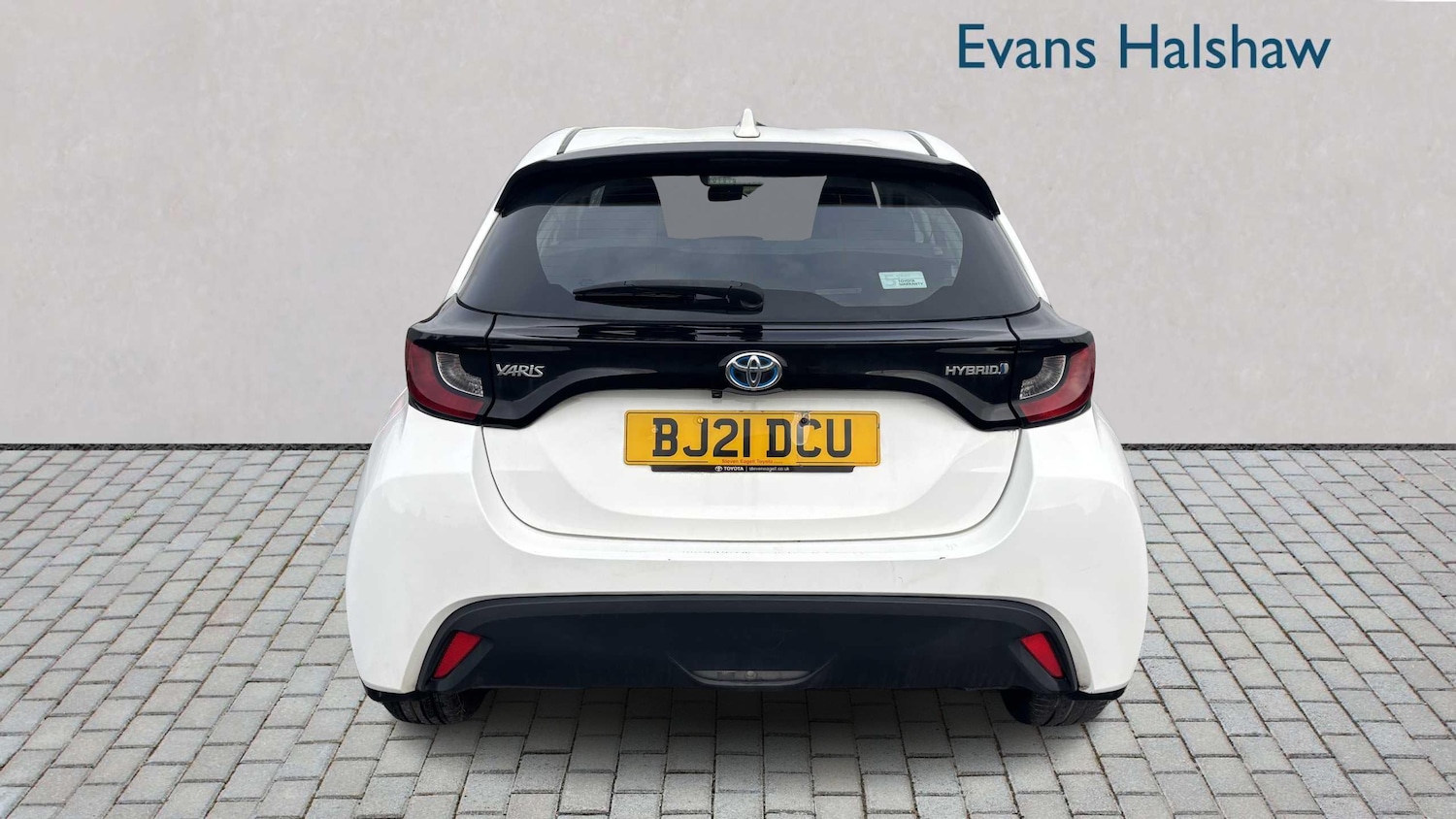 Used Toyota Yaris 2021 for sale - 76501934: Photo 5