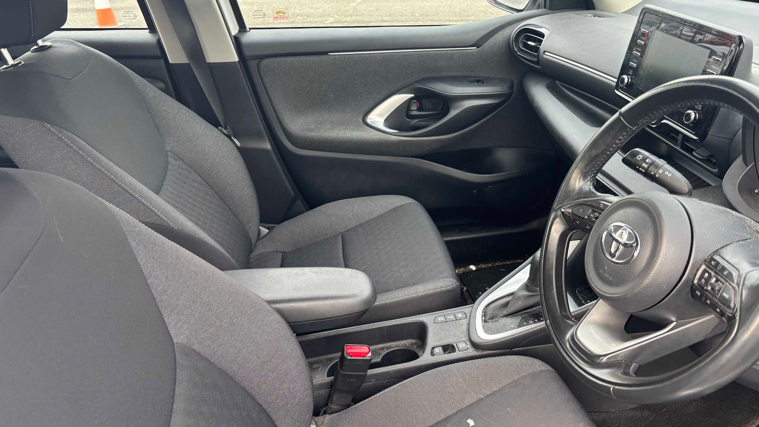 Used Toyota Yaris 2021 for sale - 76501934: Photo 7