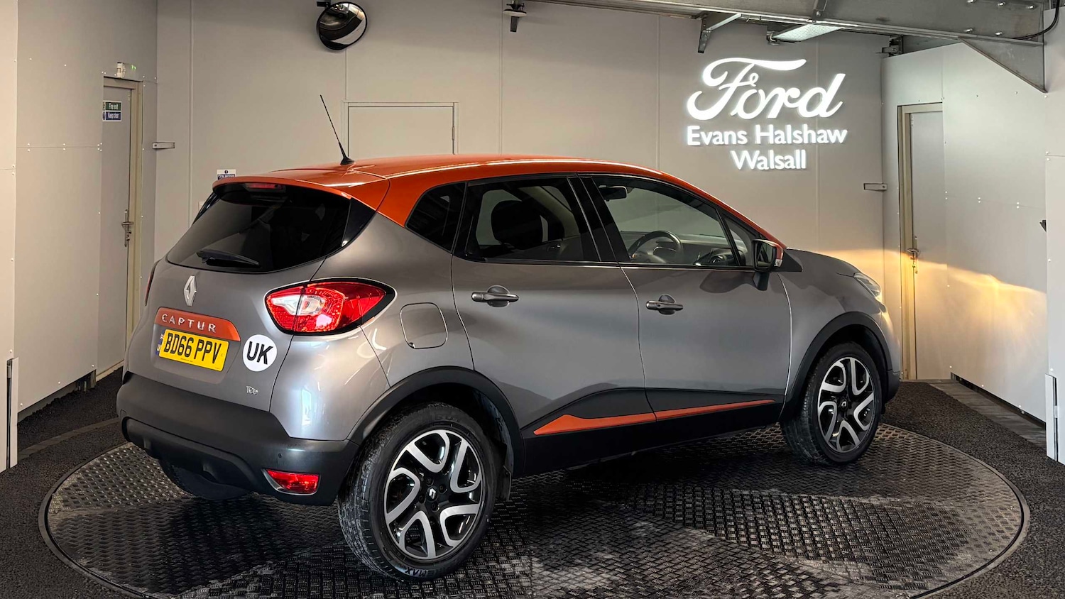 Used Renault Captur 2016 for sale - 77972596: Photo 5