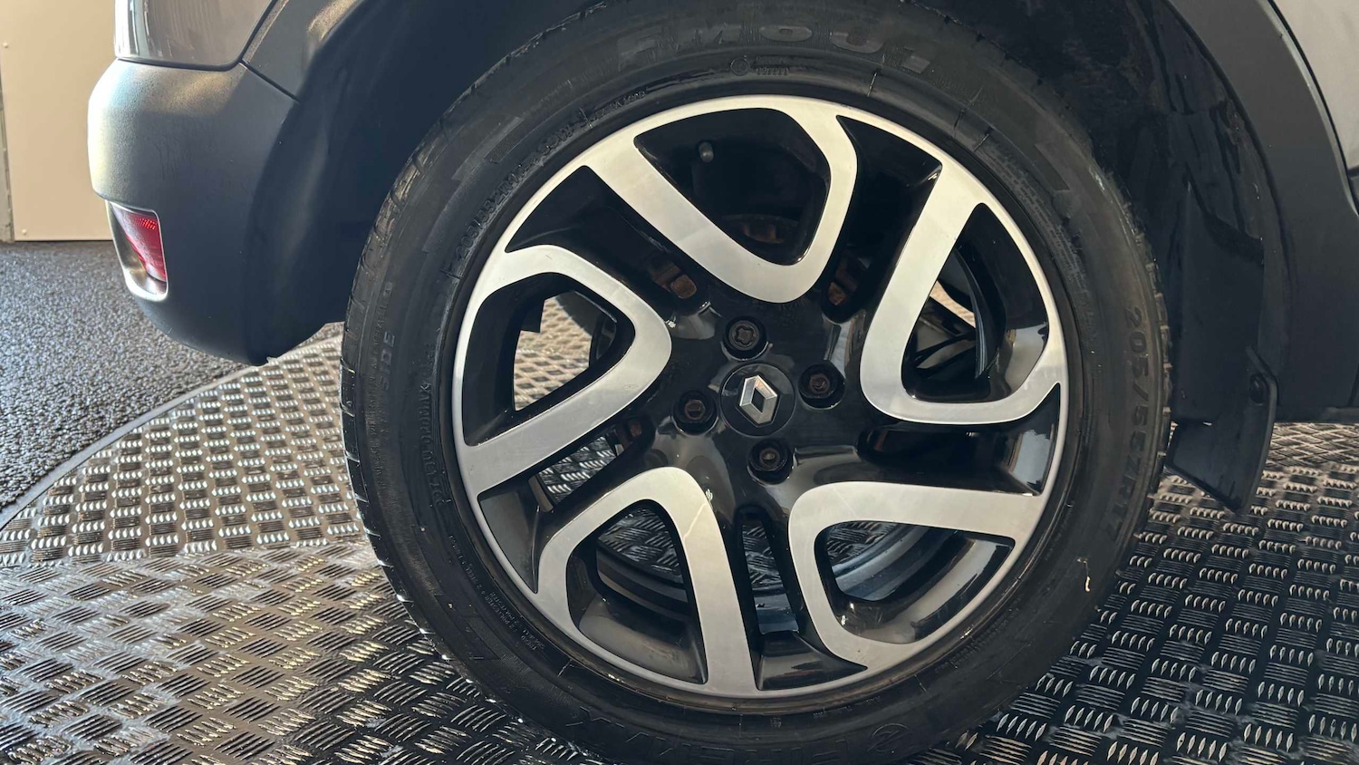 Used Renault Captur 2016 for sale - 77972596: Photo 9