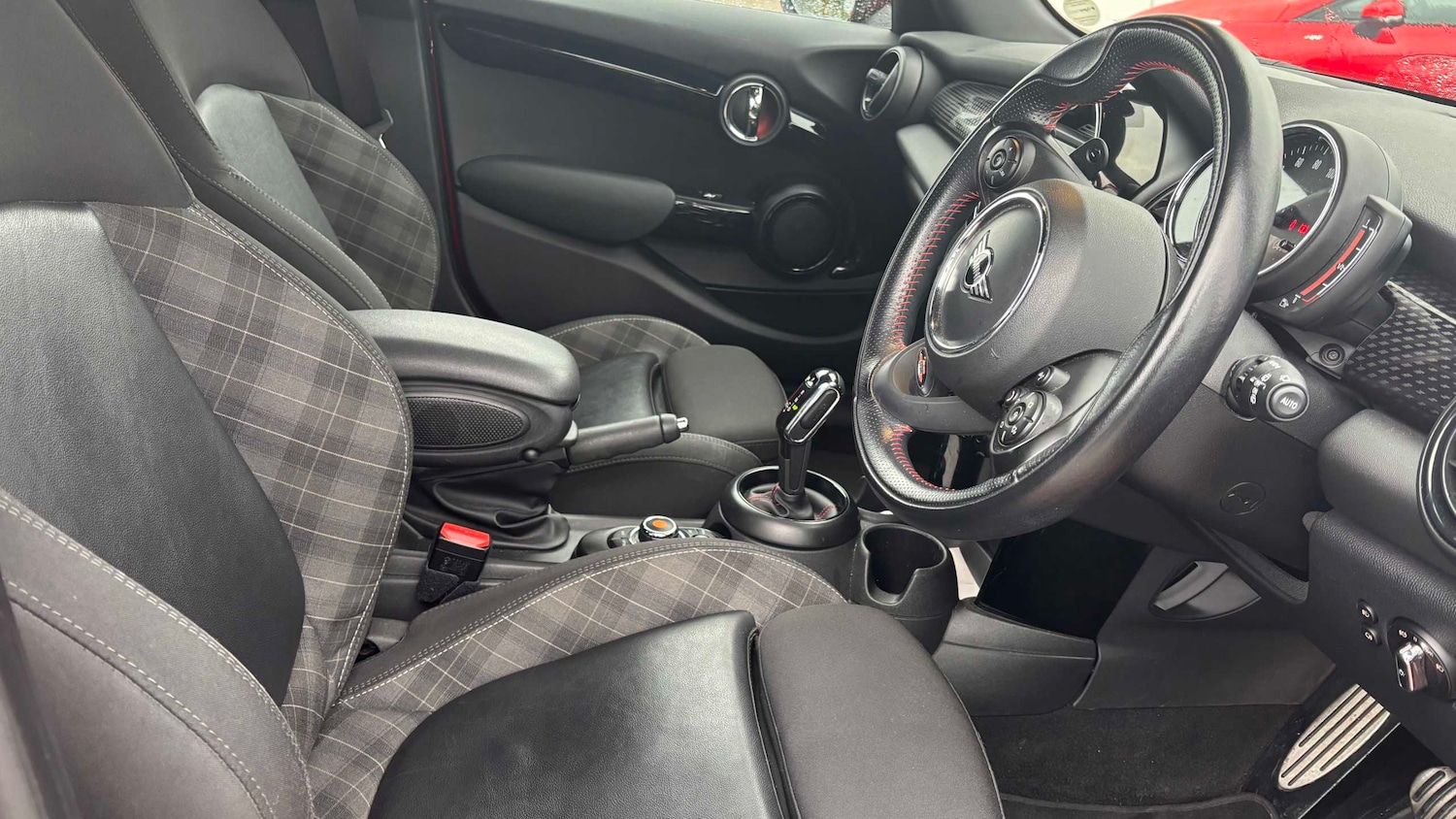 Used MINI Hatch 2019 for sale - 76564533: Photo 7