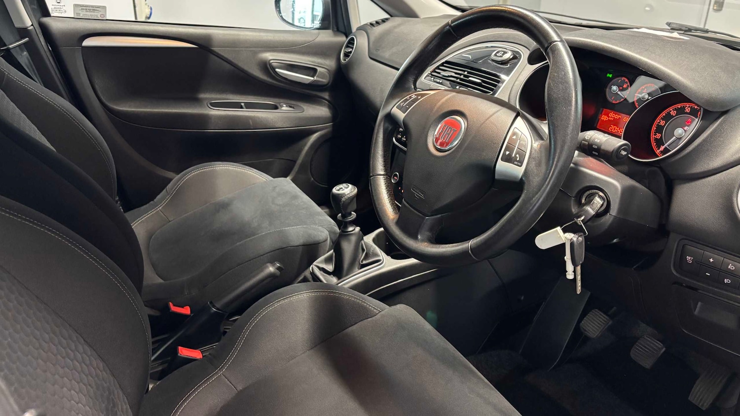 Used Fiat Punto 2017 for sale - 77711239: Photo 13