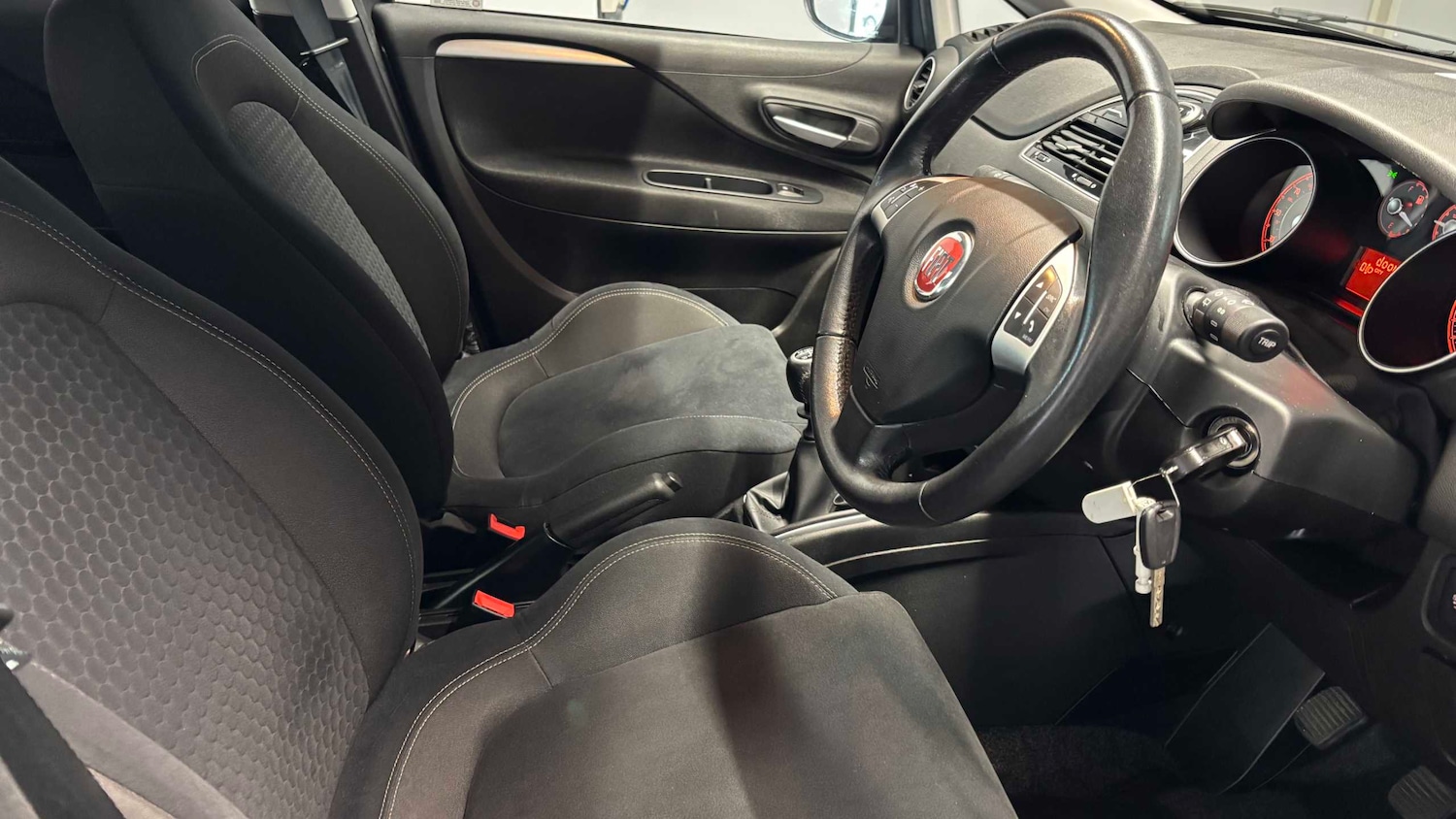 Used Fiat Punto 2017 for sale - 77711239: Photo 14