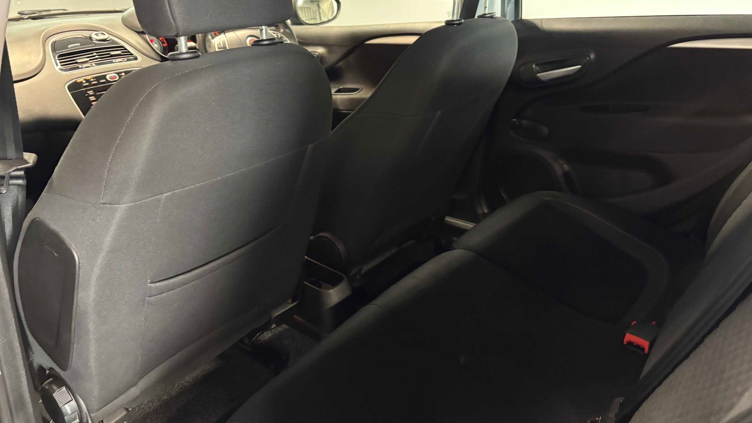 Used Fiat Punto 2017 for sale - 77711239: Photo 24