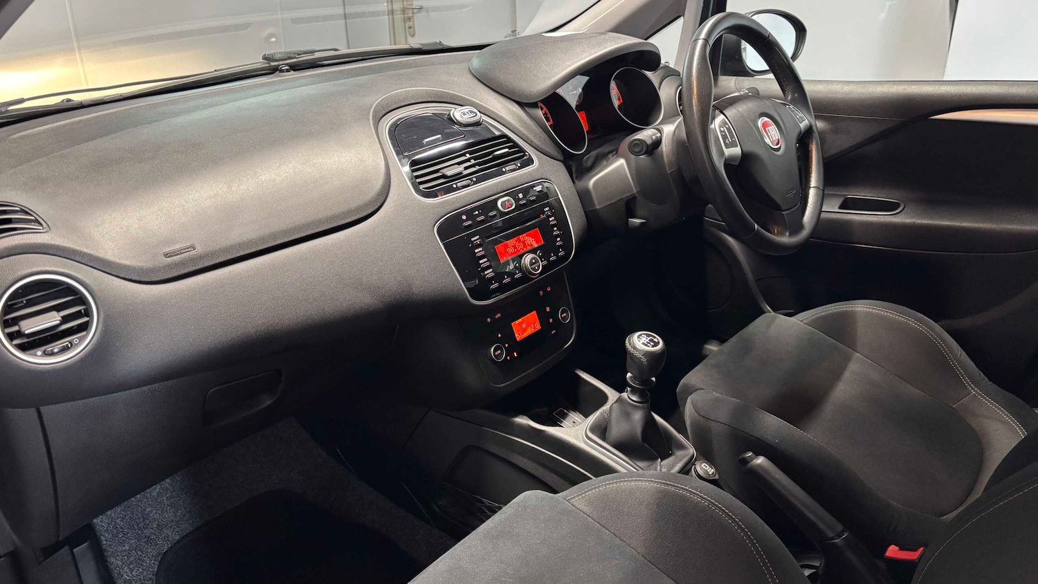 Used Fiat Punto 2017 for sale - 77711239: Photo 26