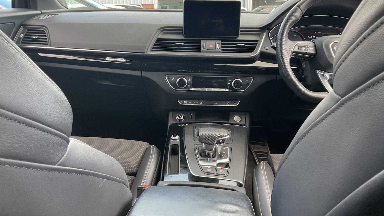 Used Audi Q5 2020 for sale - 76362626: Photo 15