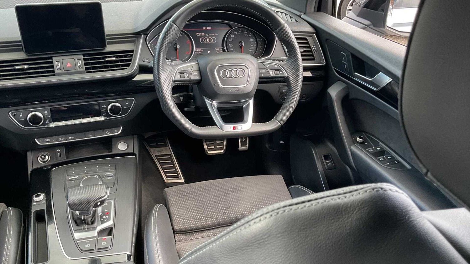 Used Audi Q5 2020 for sale - 76362626: Photo 16