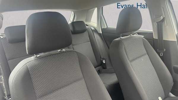 Used Volkswagen Polo 2018 for sale - 76242497: Photo 5