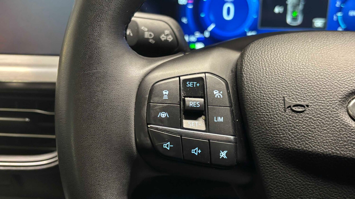 Used Ford Focus 2023 for sale - 76553182: Photo 16