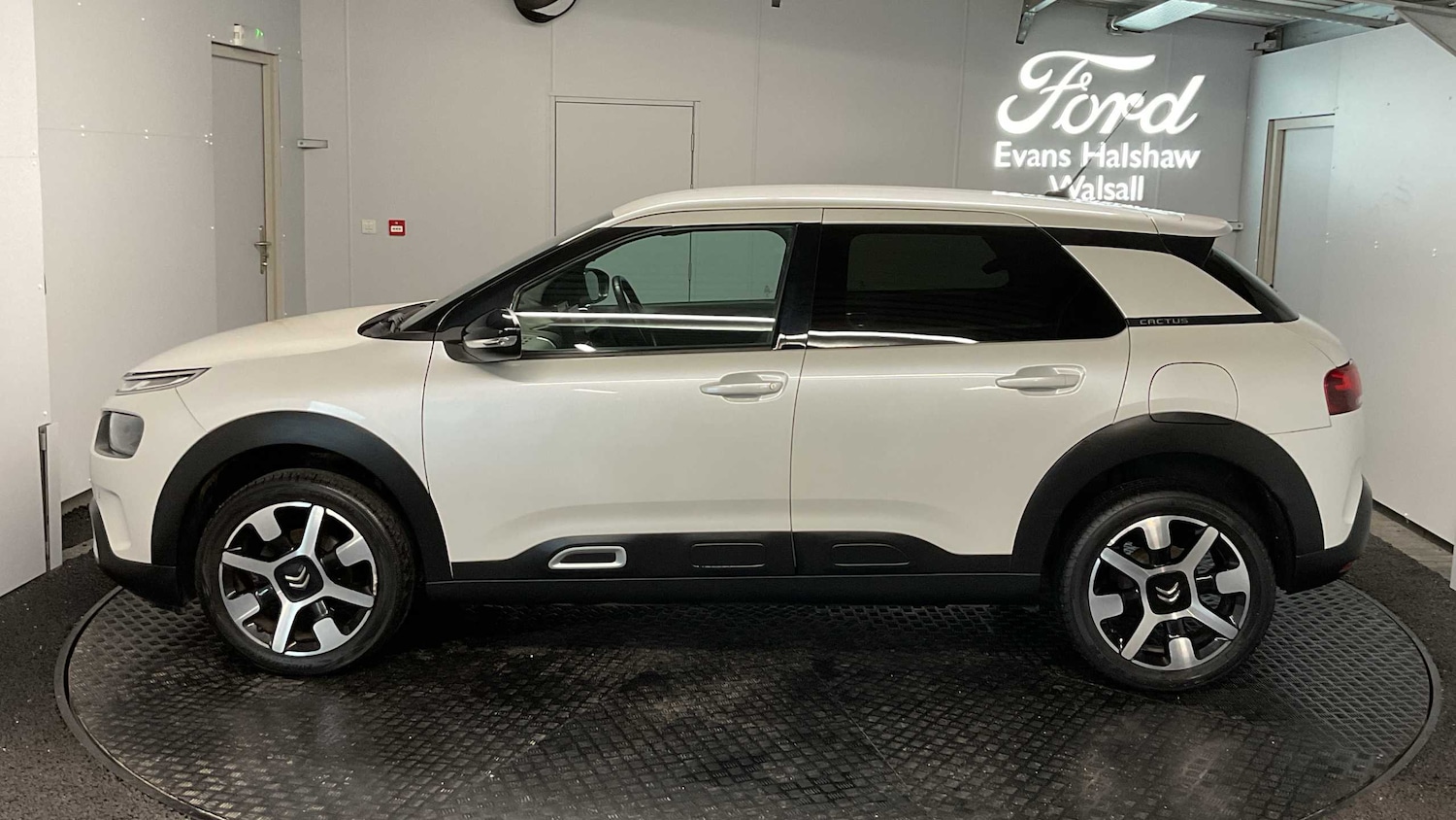 Used Citroen C4 Cactus 2020 for sale - 76034827: Photo 4