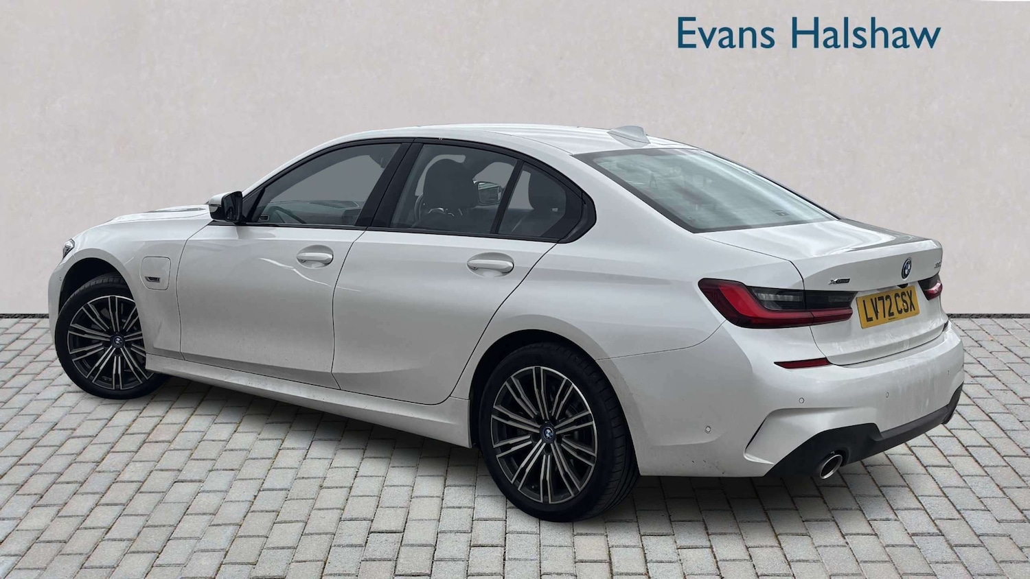 Used BMW 3 Series 2022 for sale - 77648846: Photo 2