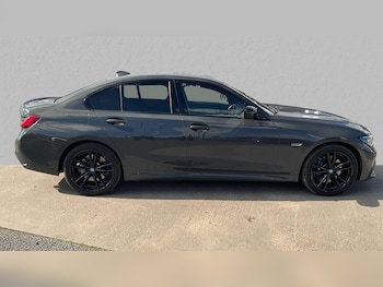 Used BMW 3 Series 2021 for sale - 76045132: Photo
