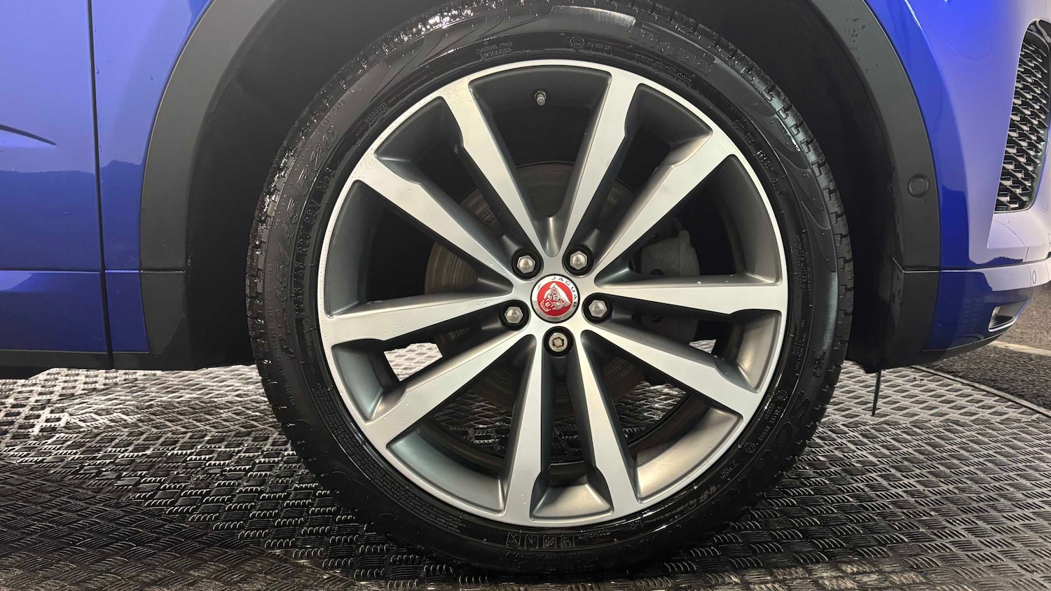 Used Jaguar E-Pace 2017 for sale - 76329206: Photo 10