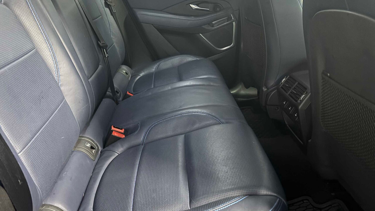 Used Jaguar E-Pace 2017 for sale - 76329206: Photo 23