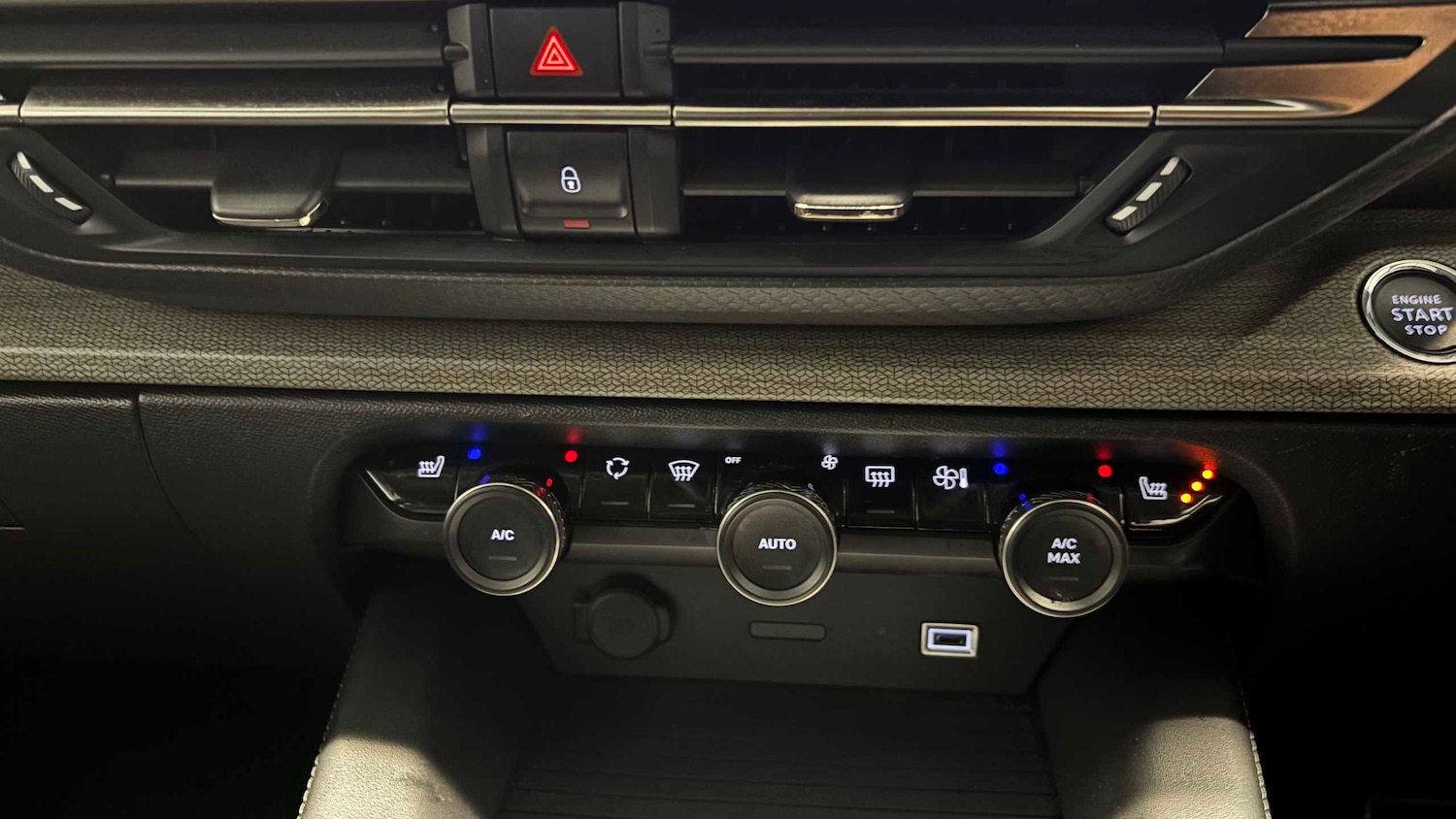 Used Citroen C5 X 2023 for sale - 77076454: Photo 20