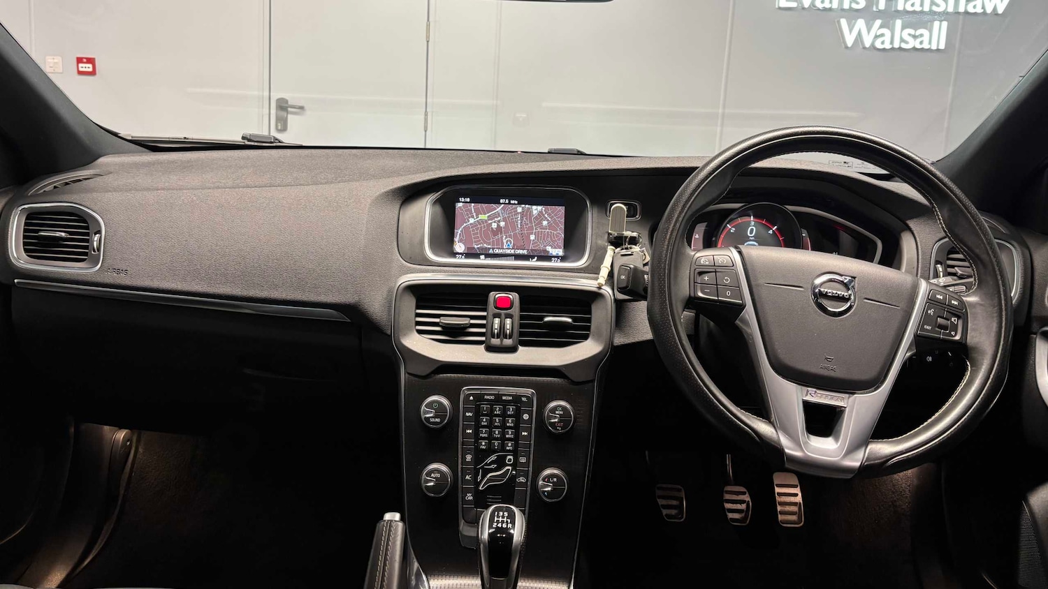 Used Volvo V40 2019 for sale - 76789426: Photo 24