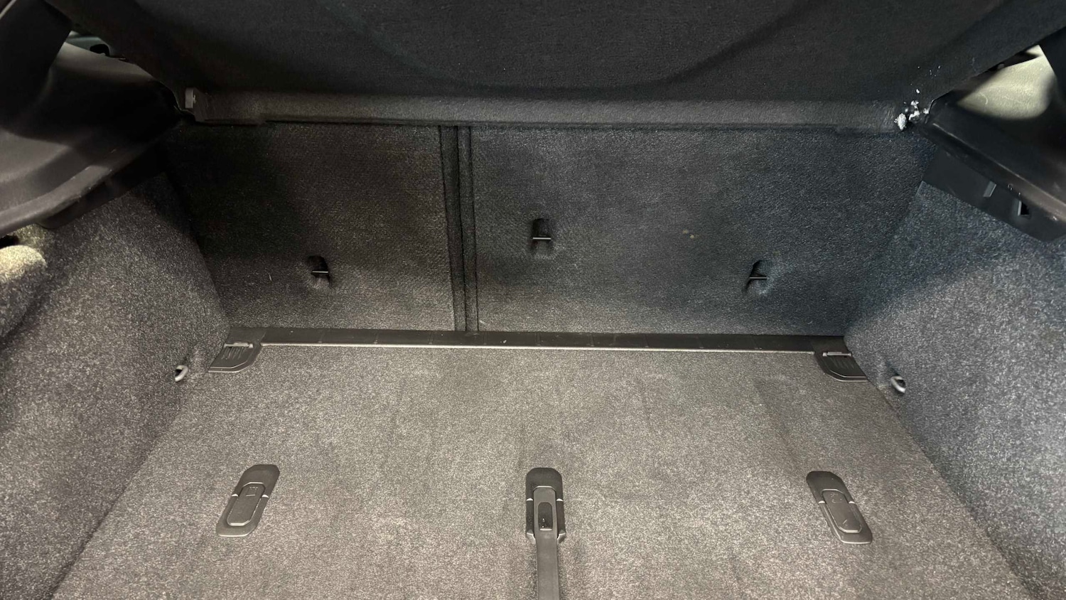 Used Volvo V40 2019 for sale - 76789426: Photo 29