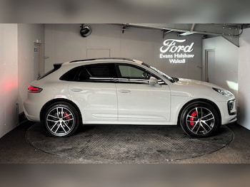 Used Porsche Macan 2023 for sale - 78925160: Photo