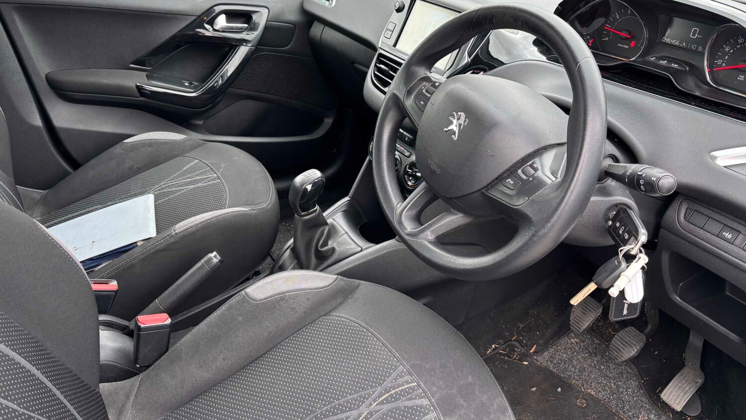 Used Peugeot 208 2013 for sale - 77914110: Photo 6