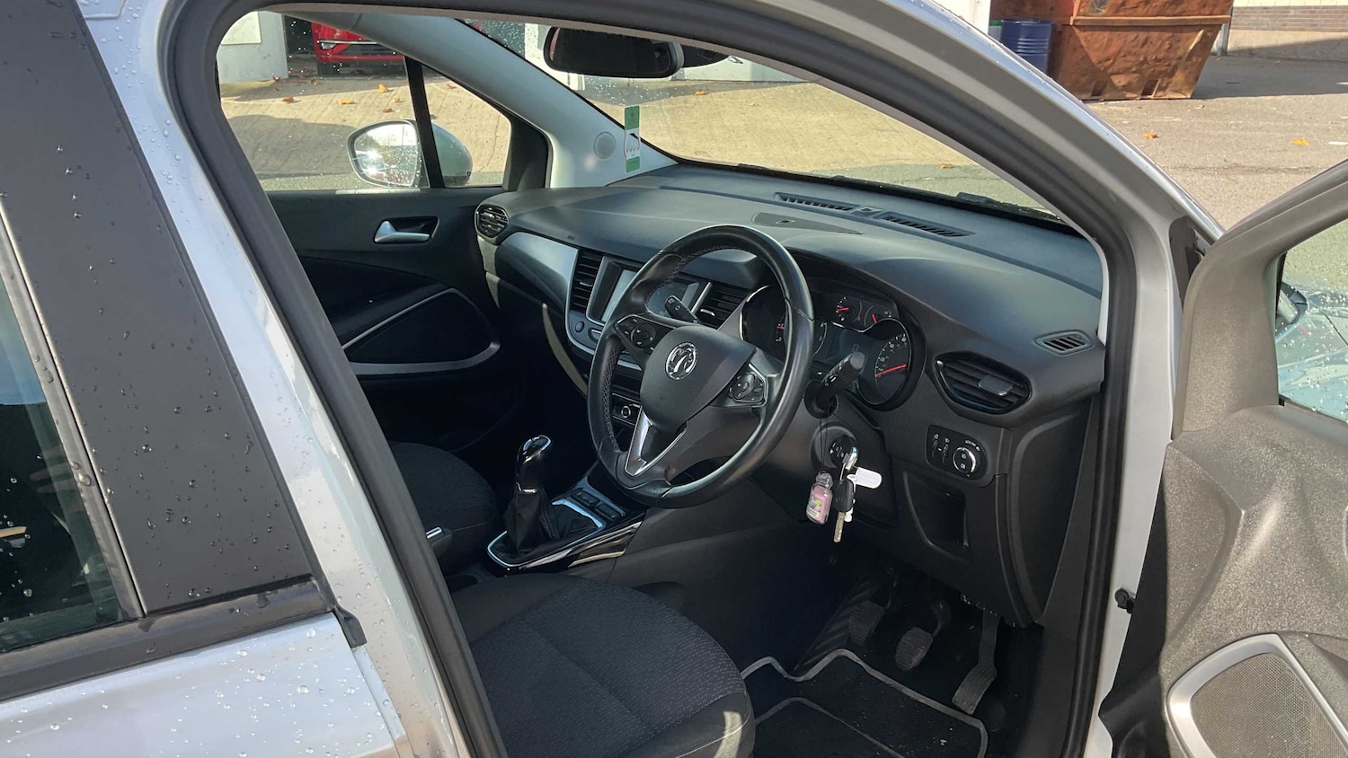 Used Vauxhall Crossland X 2017 for sale - 76390705: Photo 5