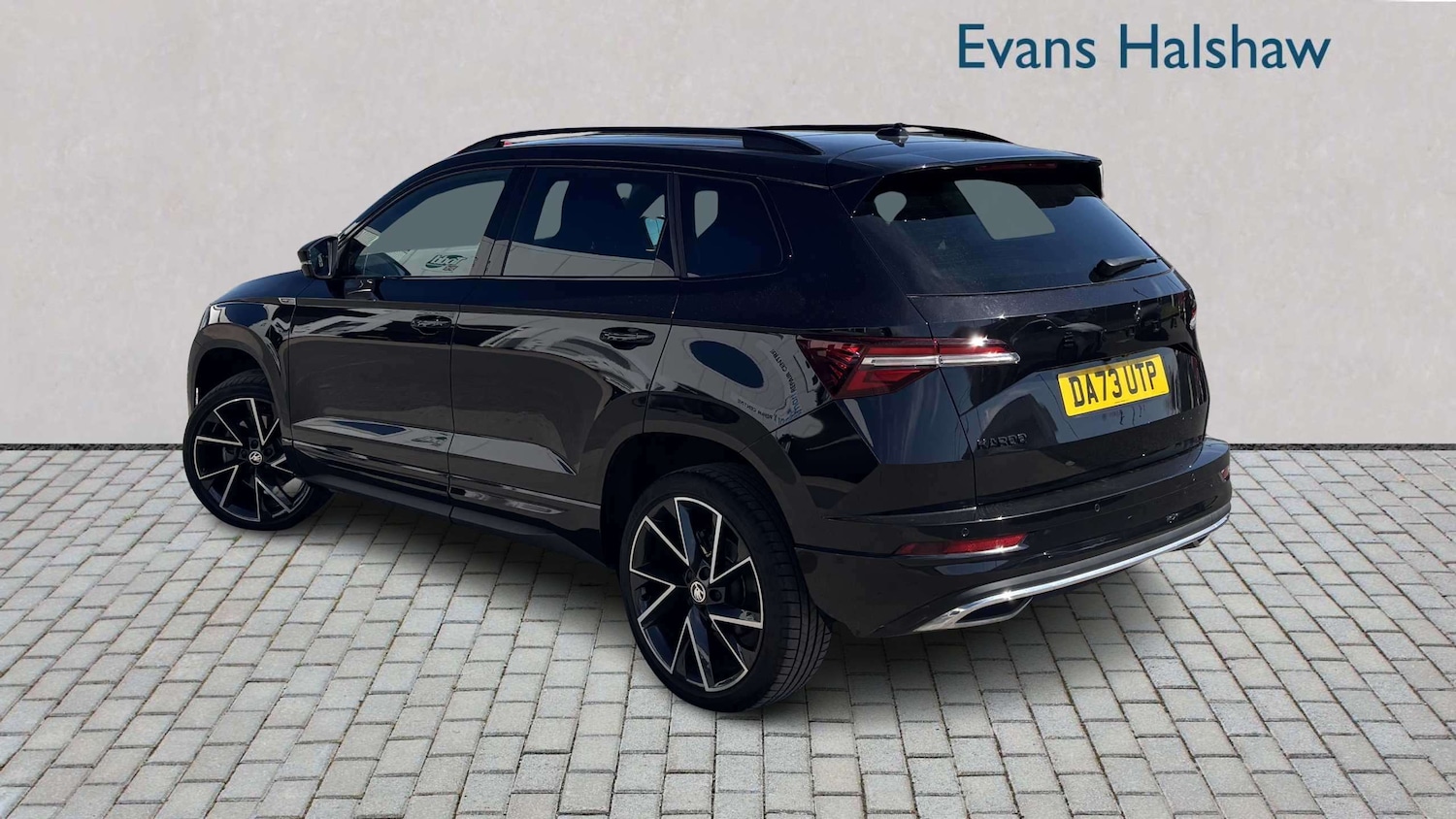 Used Skoda Karoq 2023 for sale - 78161305: Photo 2