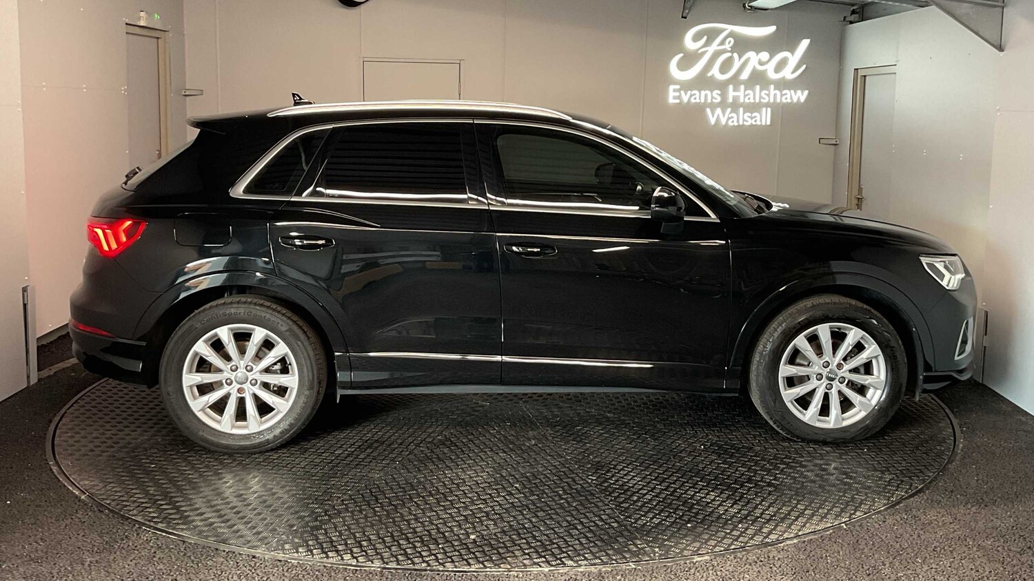 Used Audi Q3 2019 for sale - 75842045: Photo 8