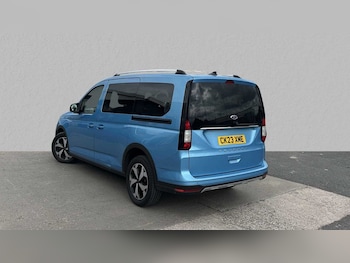 Used Ford Tourneo Connect 2023 for sale - 75841601: Photo