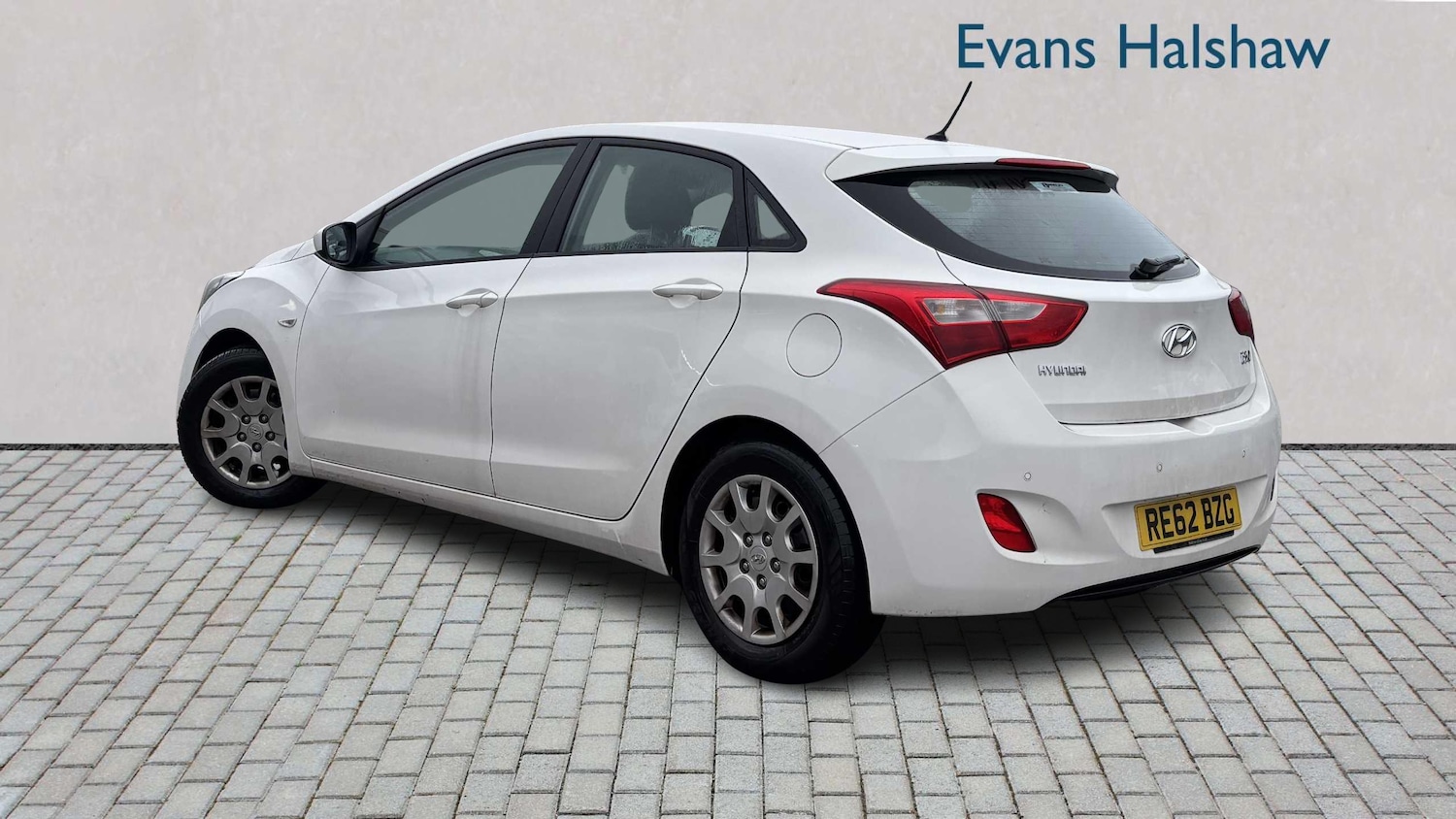Used Hyundai i30 2012 for sale - 77032237: Photo 2