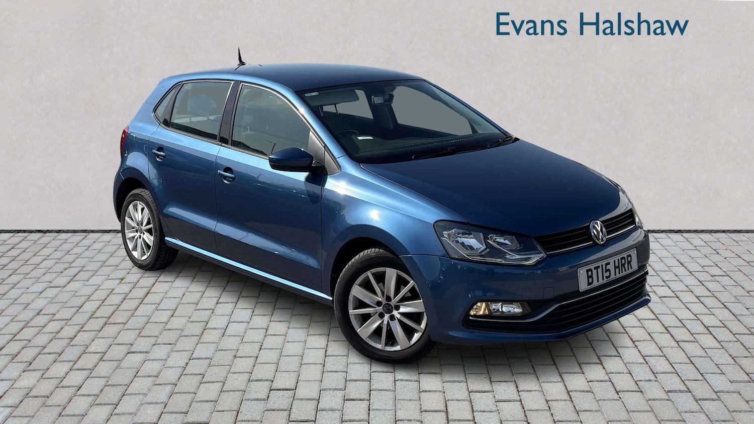 Used Volkswagen Polo 2015 for sale - 78173690: Photo 1