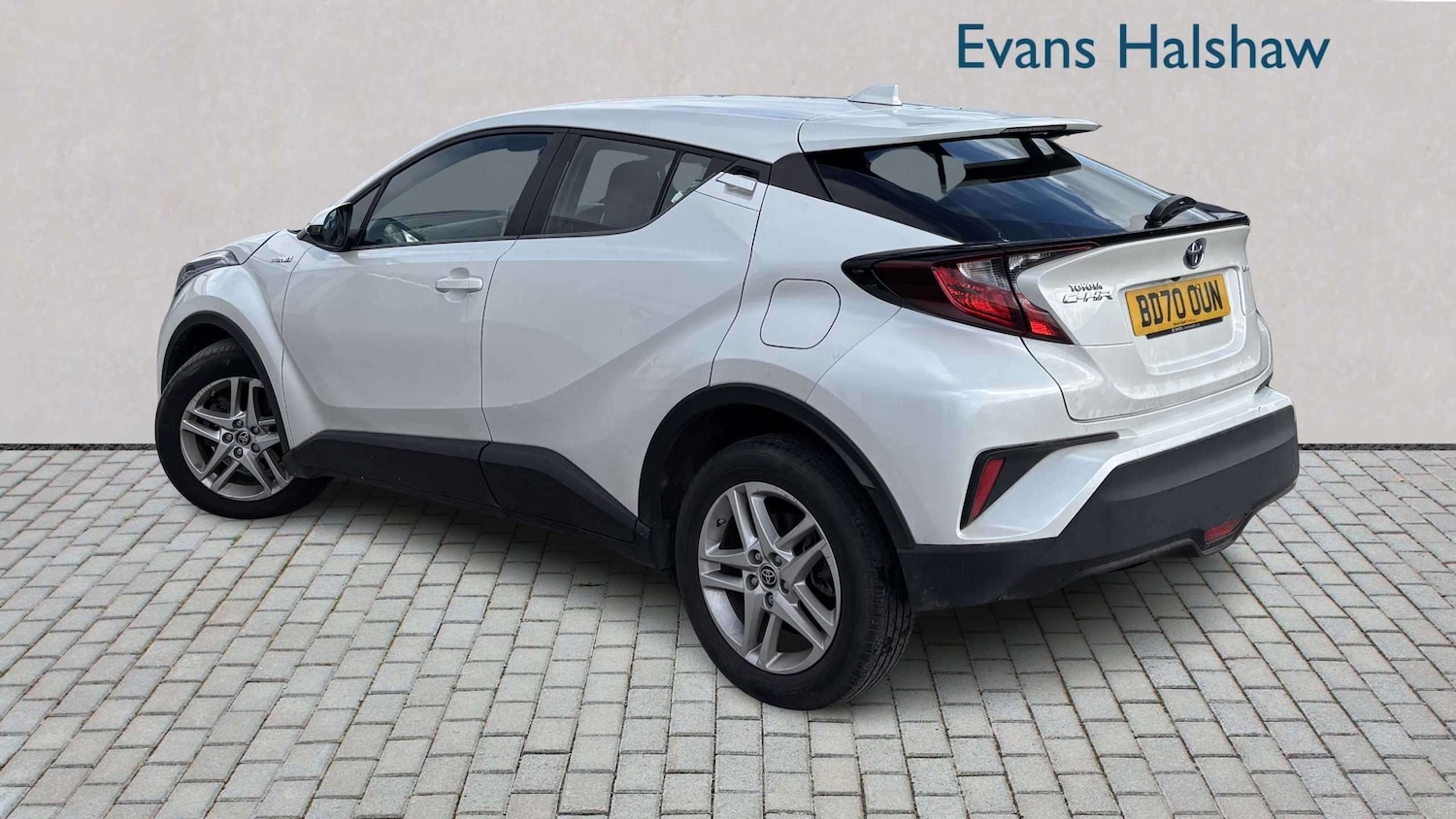 Used Toyota C-HR 2021 for sale - 77886045: Photo 2