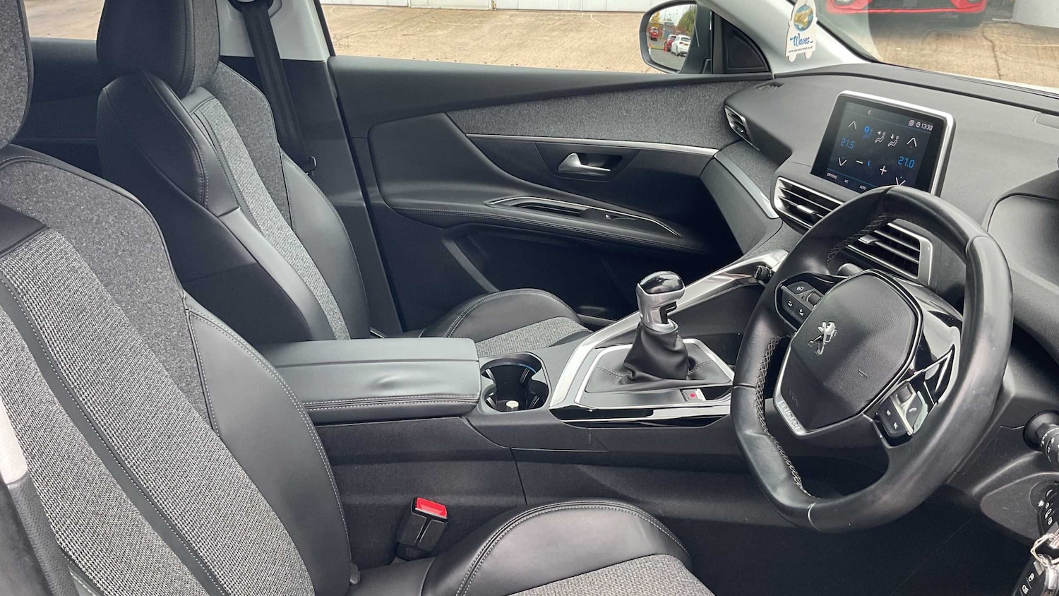 Used Peugeot 3008 2018 for sale - 76435612: Photo 7