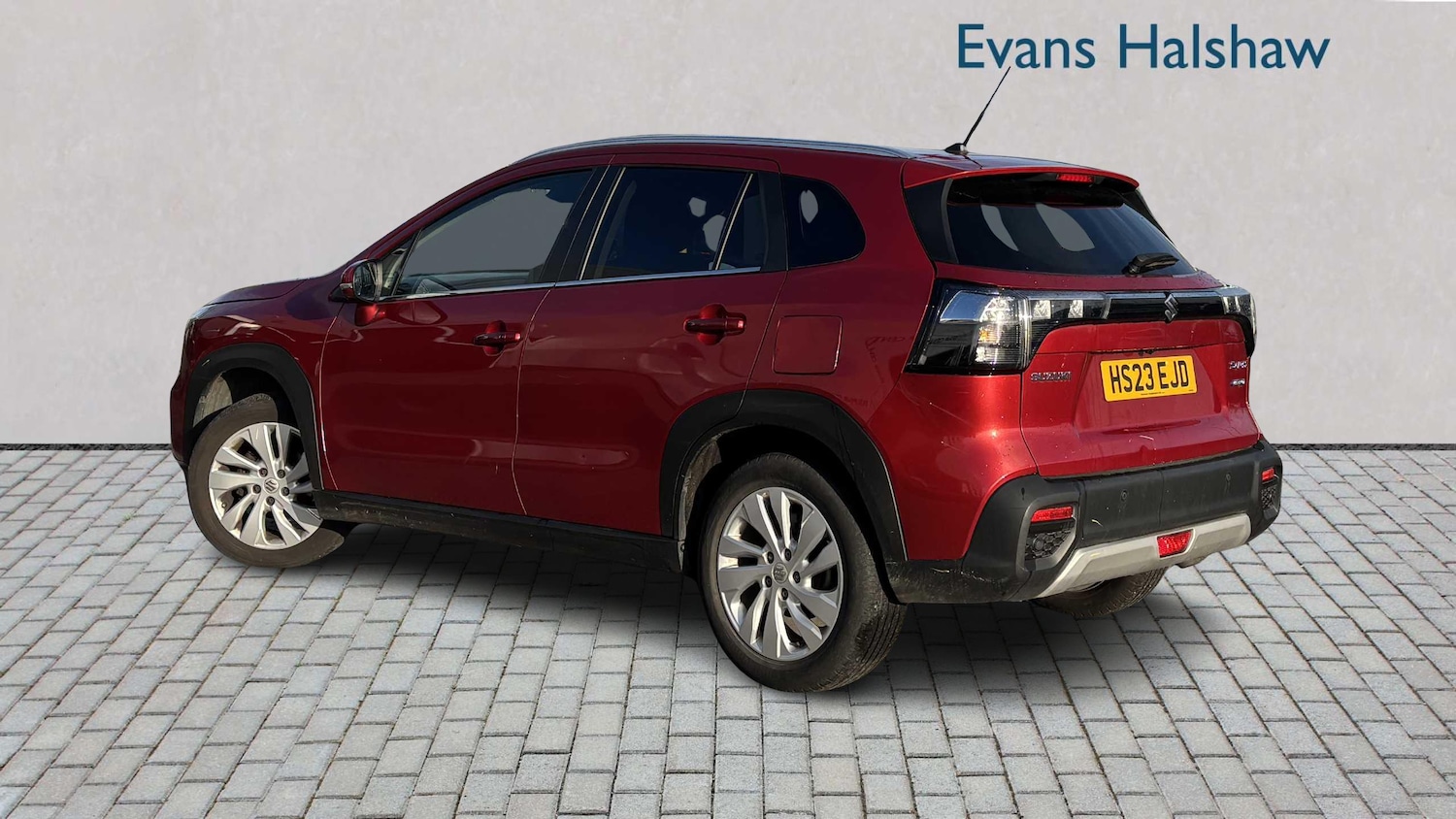 Used Suzuki SX4 S-Cross 2023 for sale - 76967837: Photo 2