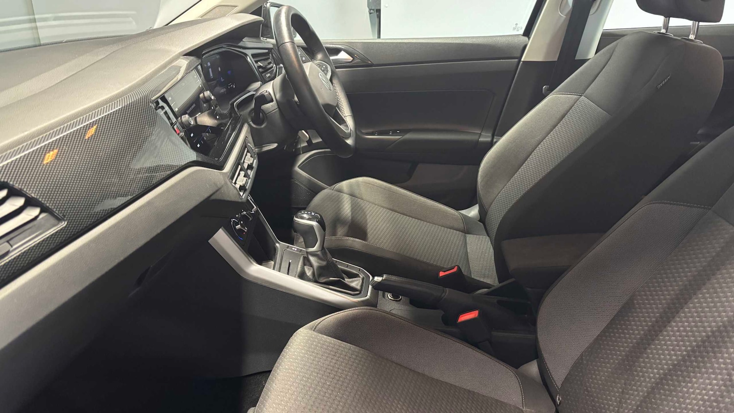 Used Volkswagen Polo 2024 for sale - 77233098: Photo 28