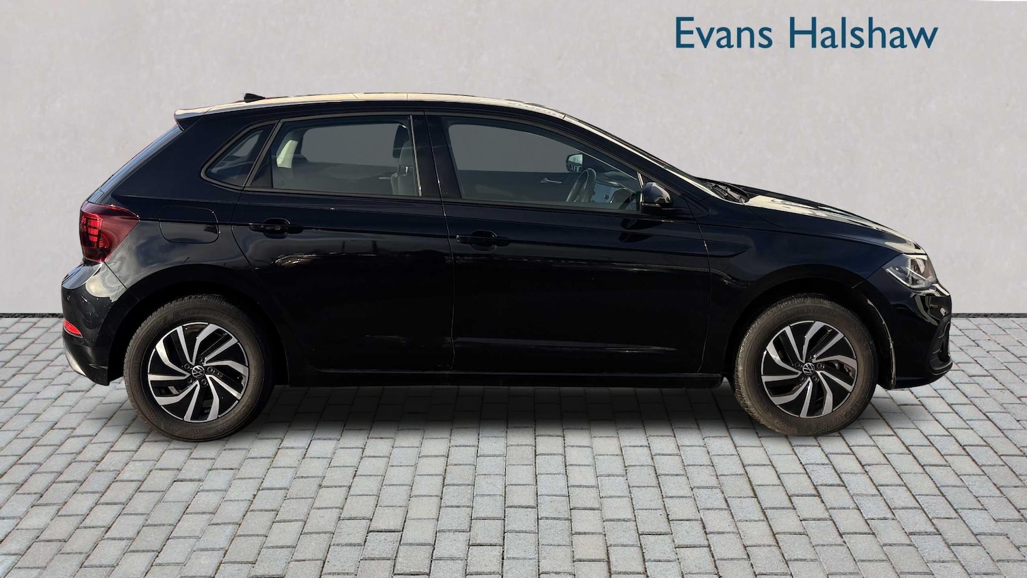 Used Volkswagen Polo 2024 for sale - 77233098: Photo 3