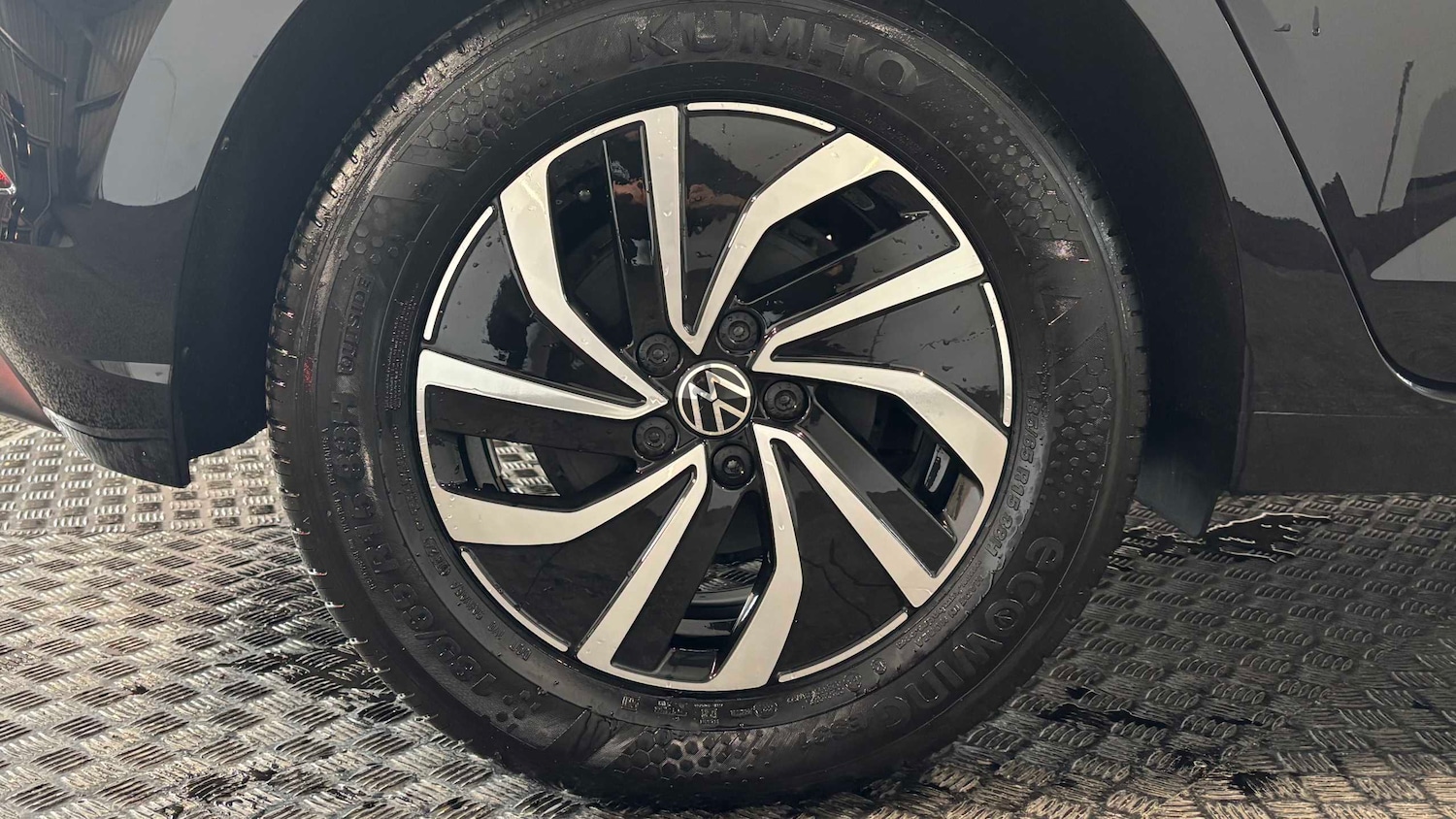 Used Volkswagen Polo 2024 for sale - 77233098: Photo 9