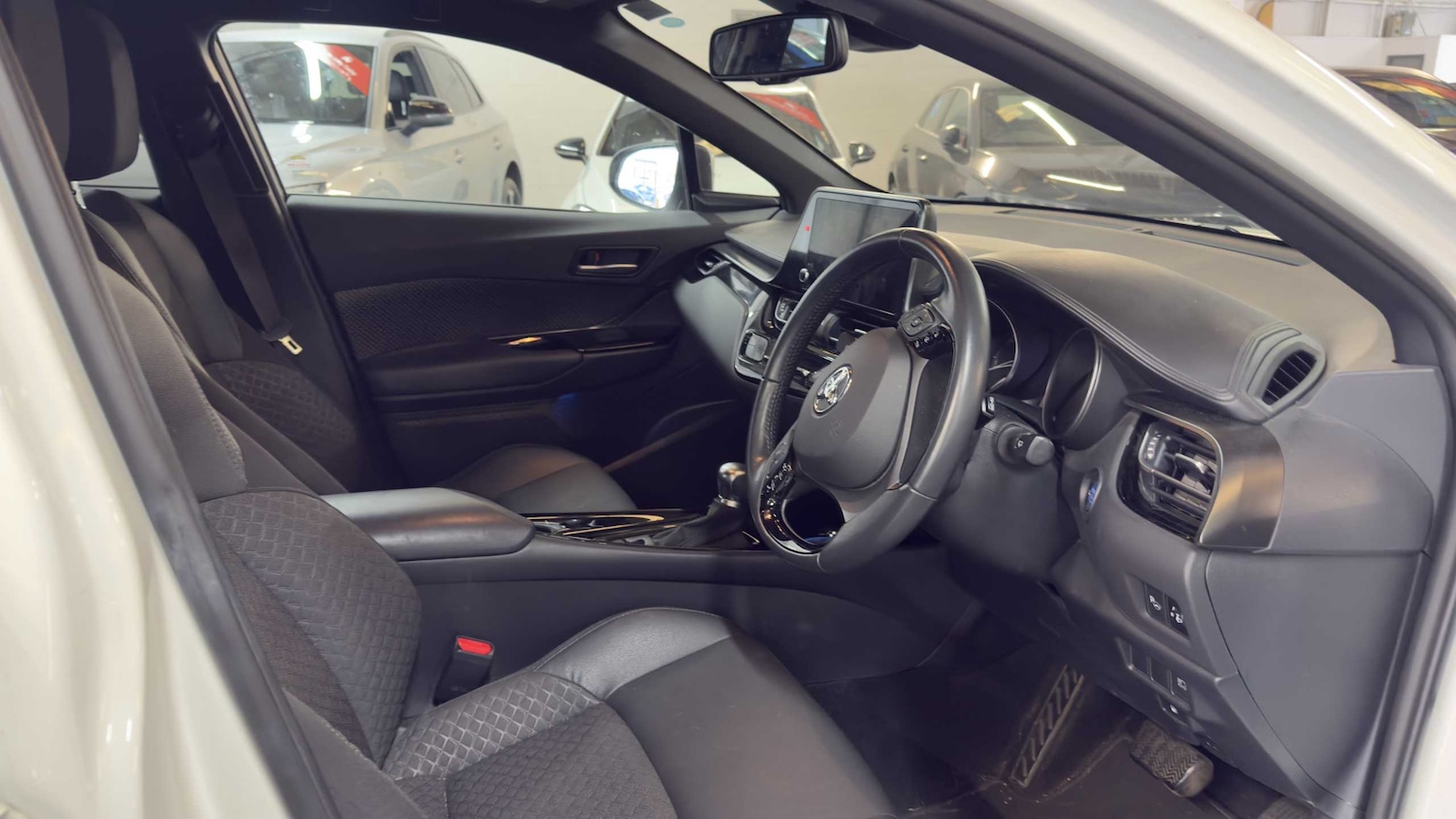 Used Toyota C-HR 2023 for sale - 76286439: Photo 10