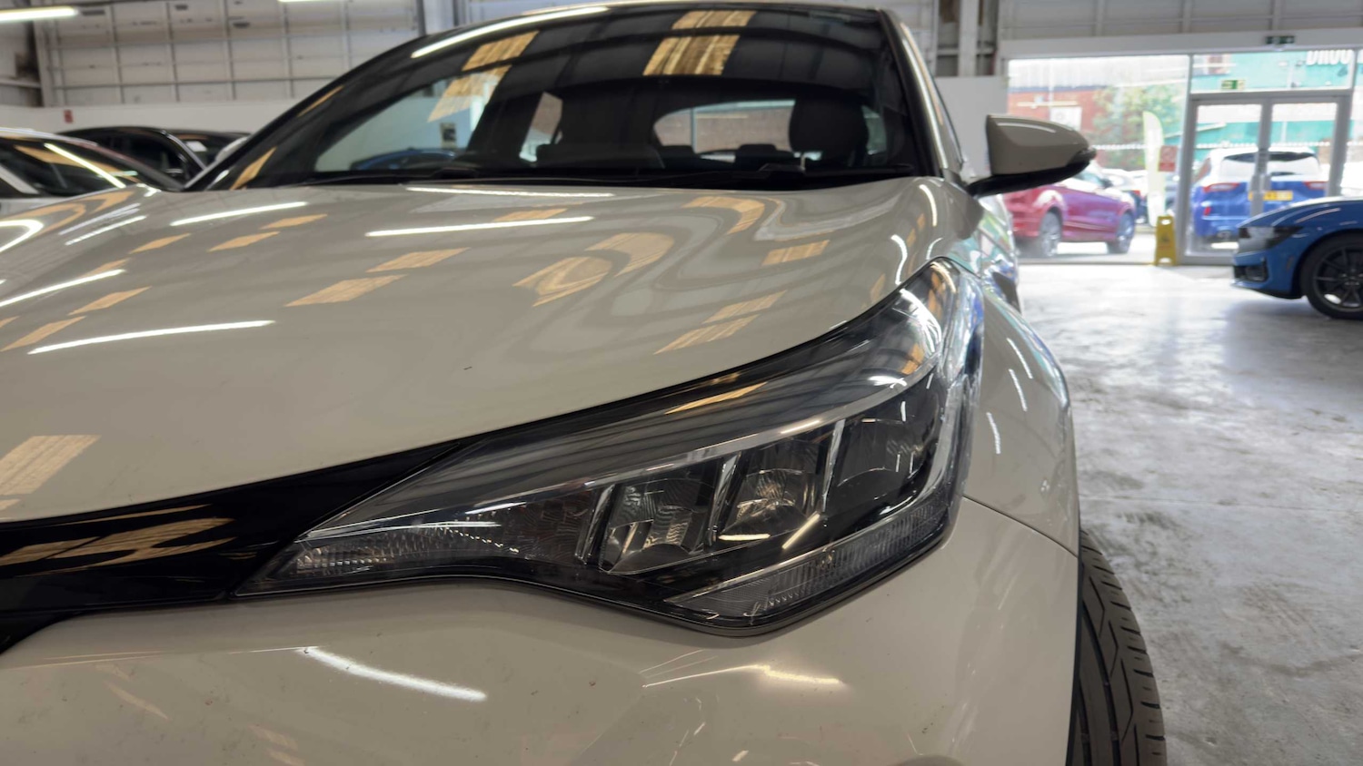 Used Toyota C-HR 2023 for sale - 76286439: Photo 13